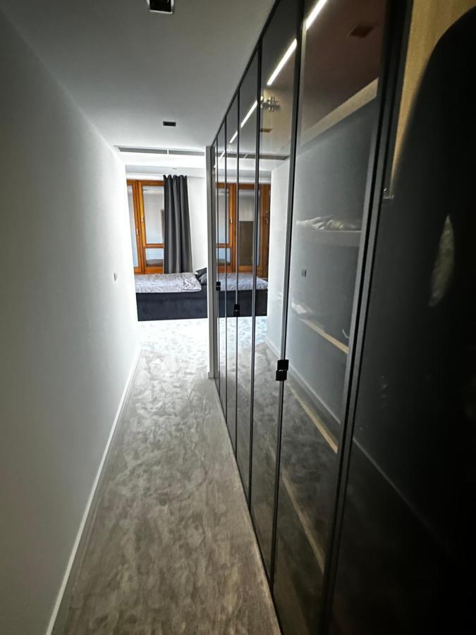 Luxury Penthouse At The Historical Centre With Free Parking Bratislava Exterior foto