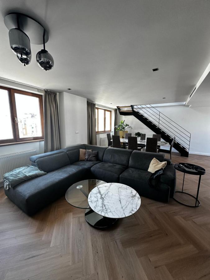 Luxury Penthouse At The Historical Centre With Free Parking Bratislava Exterior foto