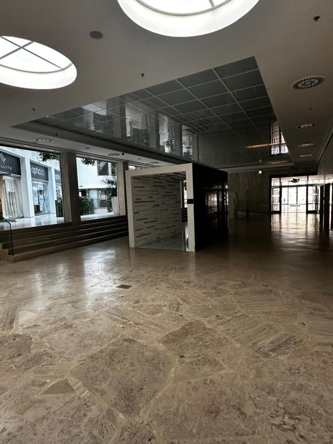 Luxury Penthouse At The Historical Centre With Free Parking Bratislava Exterior foto