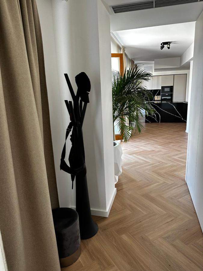 Luxury Penthouse At The Historical Centre With Free Parking Bratislava Exterior foto
