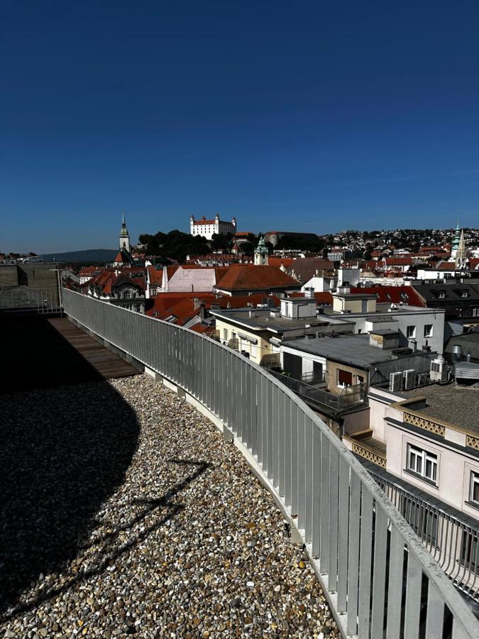 Luxury Penthouse At The Historical Centre With Free Parking Bratislava Exterior foto