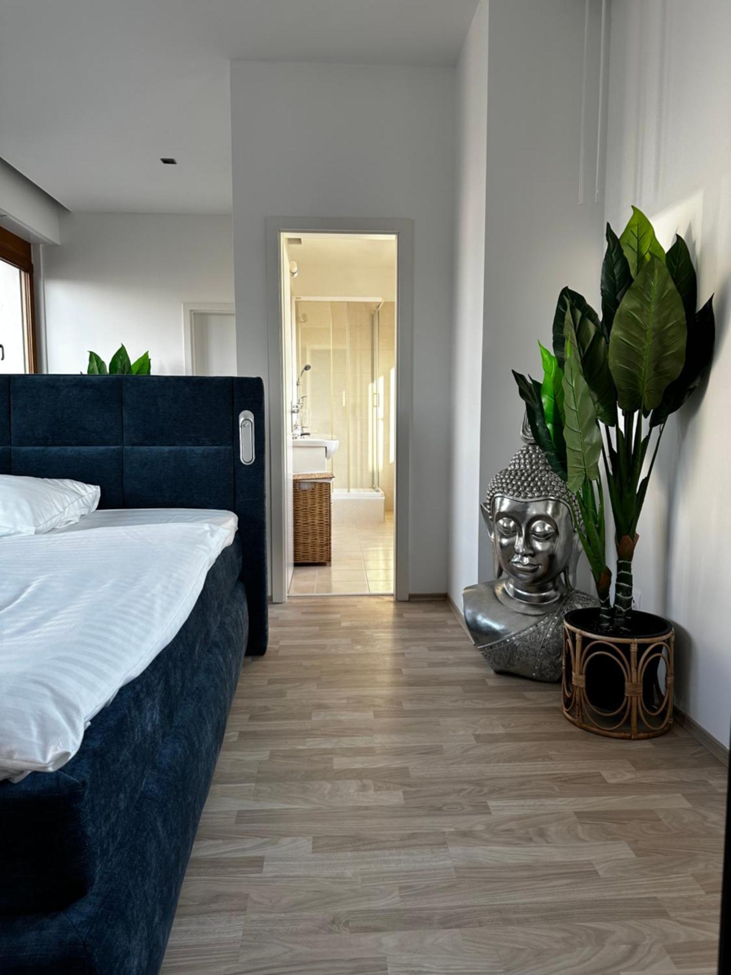 Luxury Penthouse At The Historical Centre With Free Parking Bratislava Exterior foto